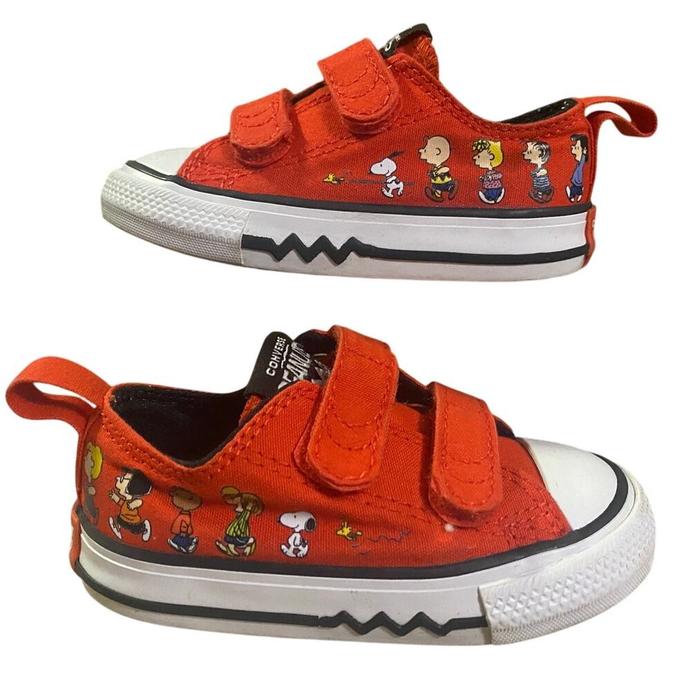Converse Peanuts Red All Star 2V Infant Shoes Size 5 Snoopy Toddler Sneakers